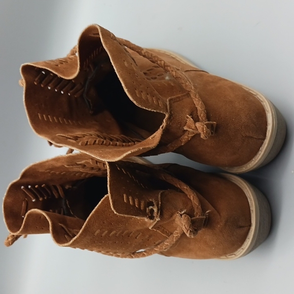 Rue 21 ETC women's booties size 7/8 - Picture 4 of 12